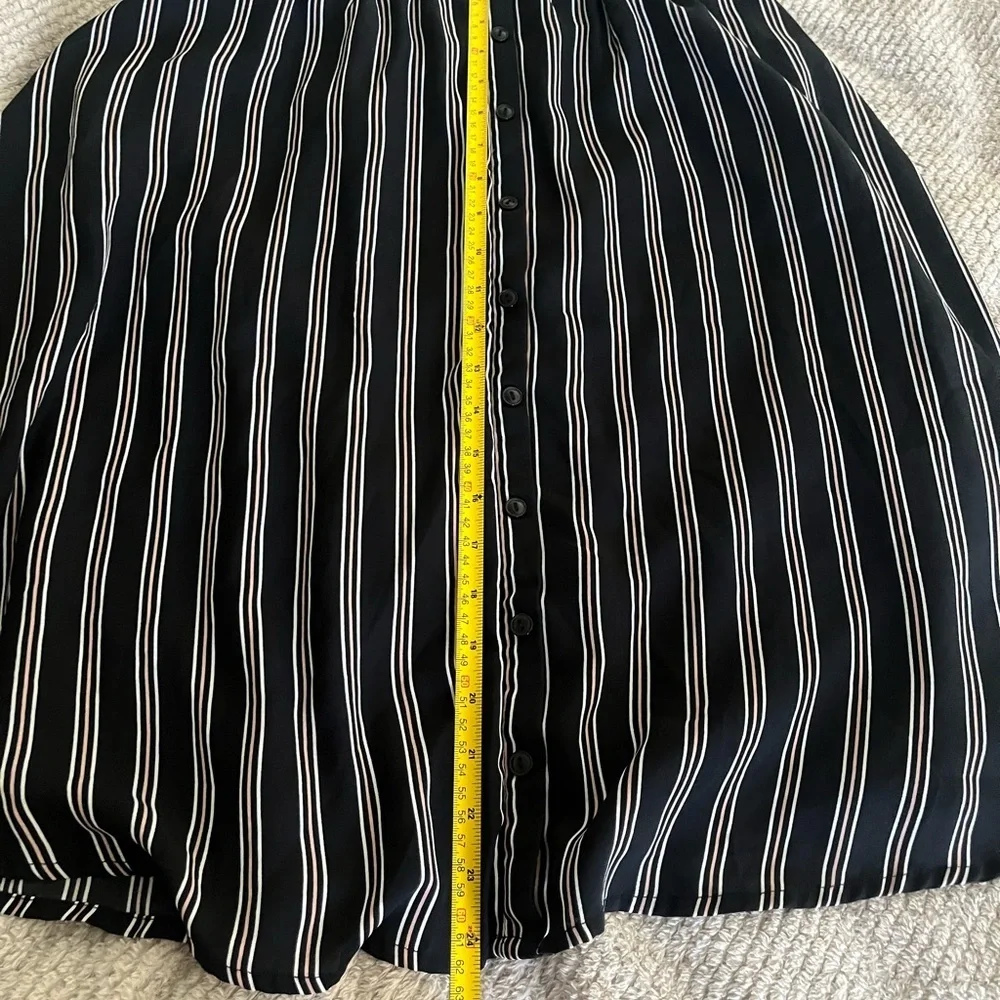 A-line black striped skirt